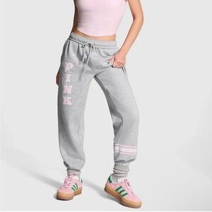 Victoria’s Secret PINK Gray Campus Fleece Jogger Sweatpants Size M